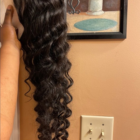 Frontal Wig - Picture 4 of 7